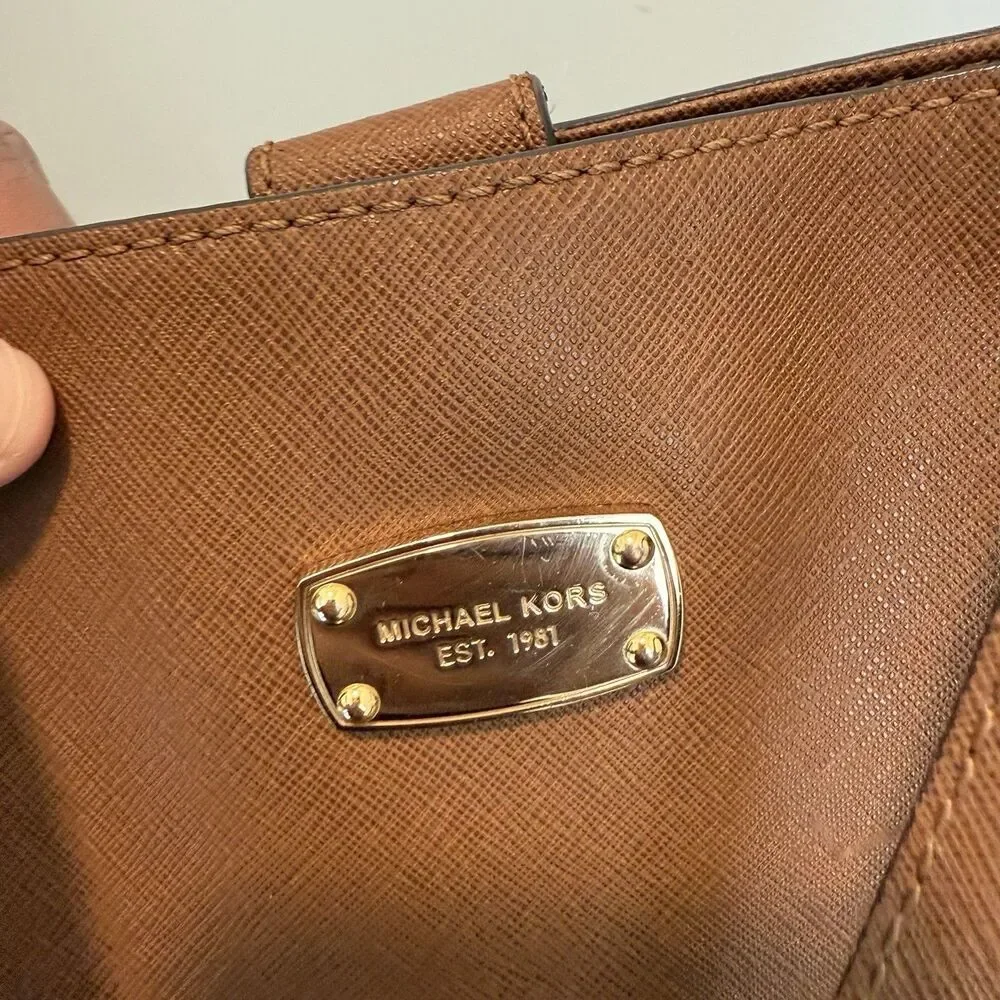 MICHAEL KORS Large Saffiano Leather Tote JET SET Tall TRAVEL ACORN BROWn